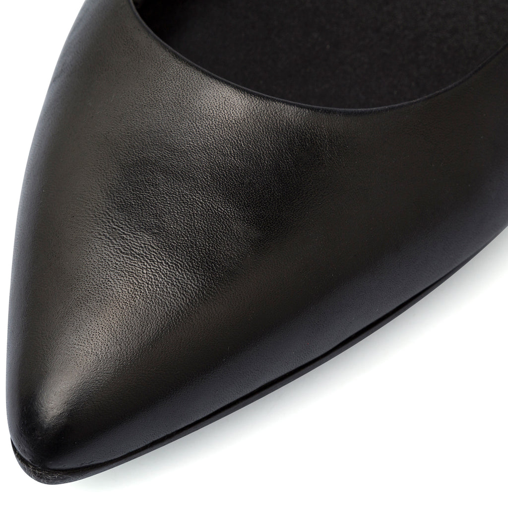 Ballerine Slingback nere da Donna in pelle con cinturino Primopiano