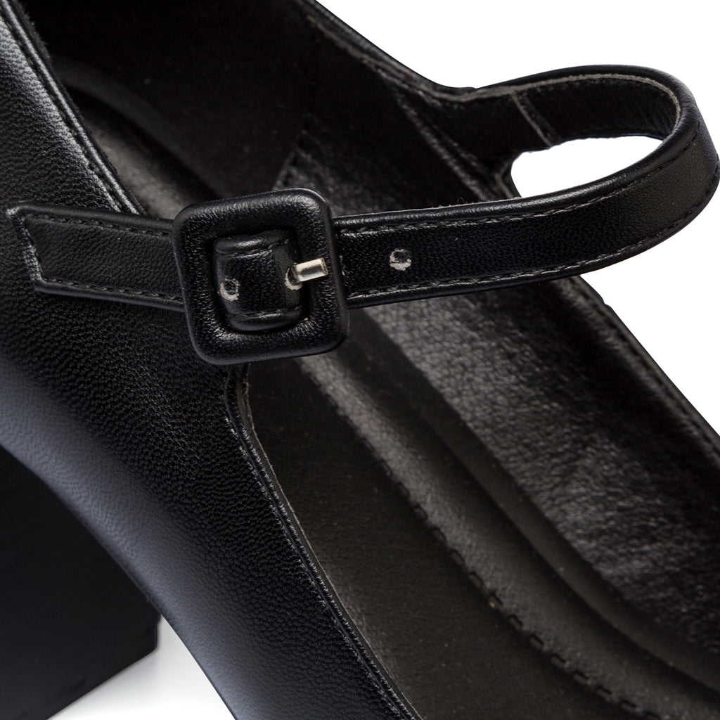 Décolleté nere da donna P Soft con cinturino e tacco 7 cm