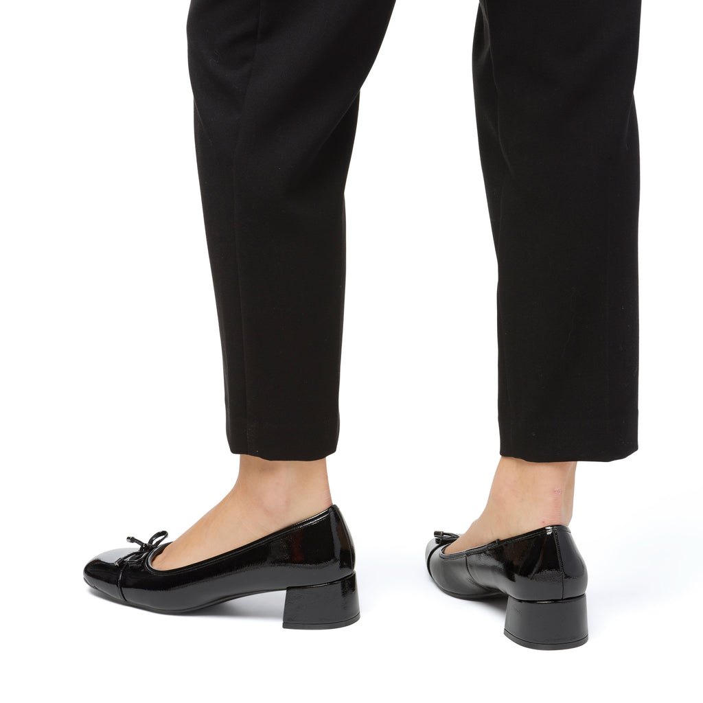 Décolleté da donna nere effetto vernice con tacco 4 cm Swish Jeans