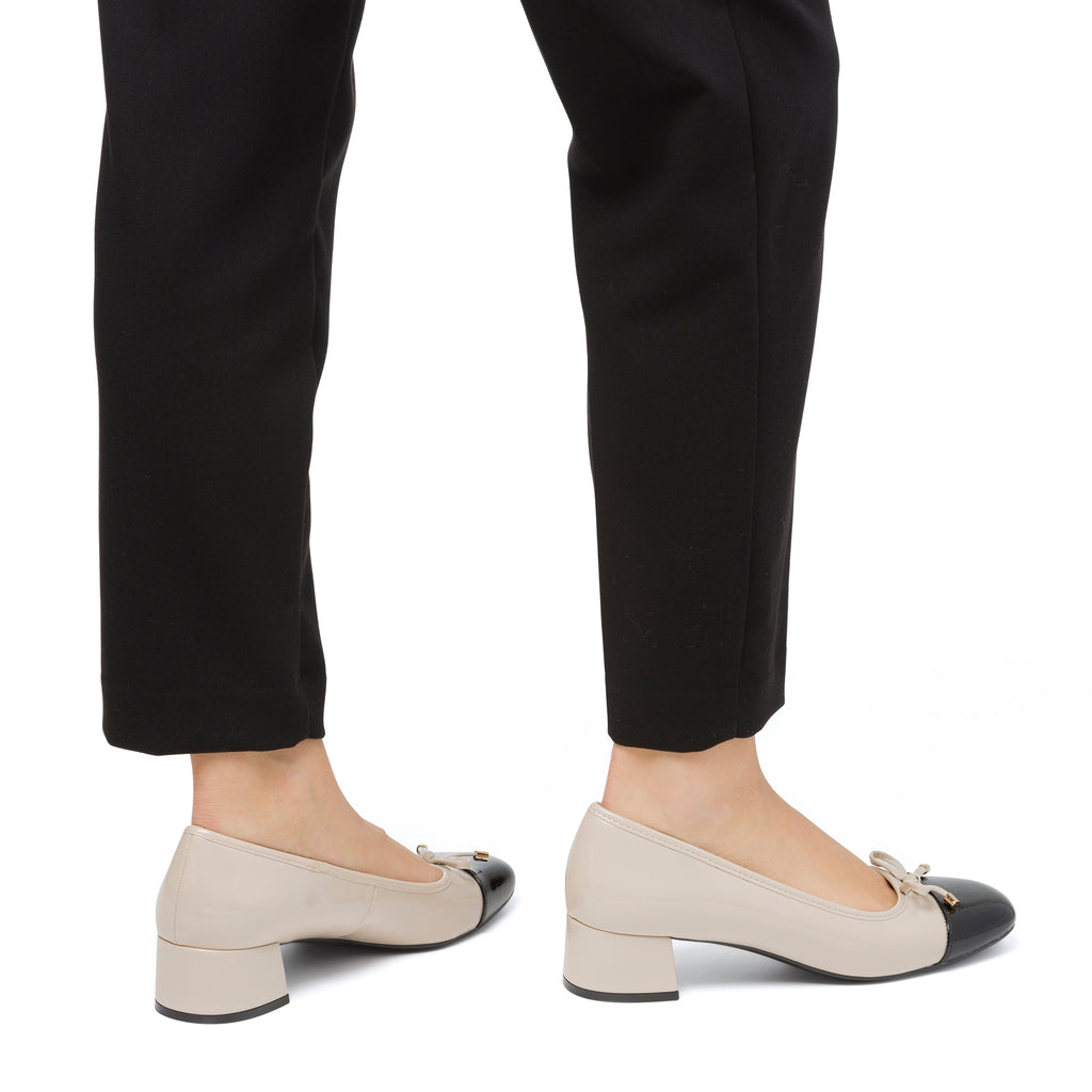 Ballerine da donna beige effetto vernice con tacco 3,5 cm Swish Jeans