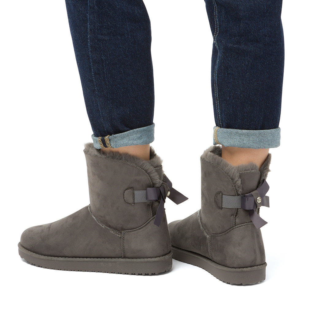 Stivaletti imbottiti da donna grigi con dettaglio fiocco sul retro Lora Ferres