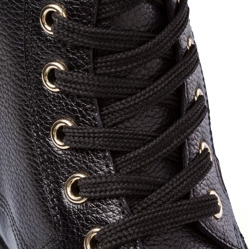 Anfibi in pelle neri Primopiano da donna con zip laterale