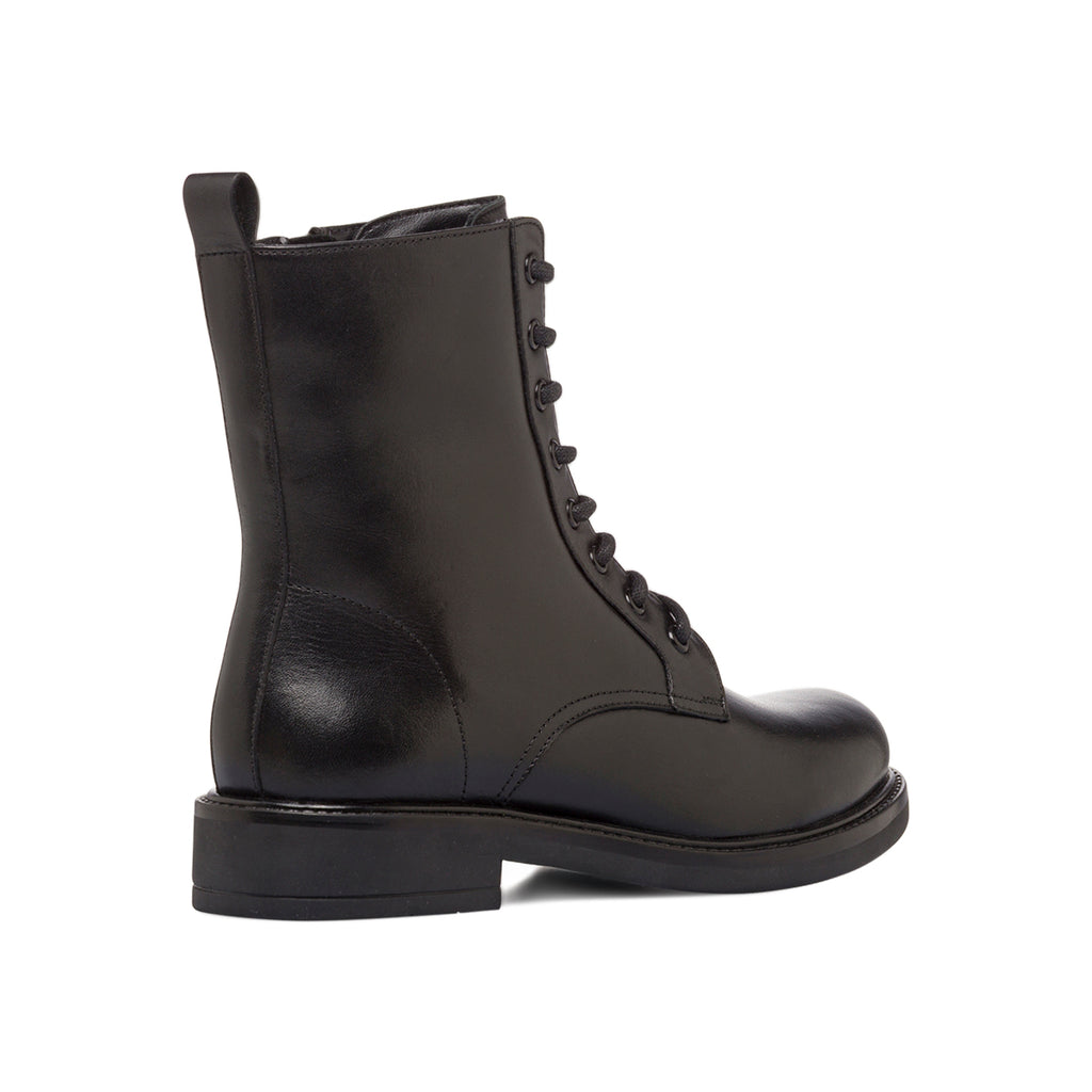 Anfibi neri da Donna in pelle e con zip Primopiano