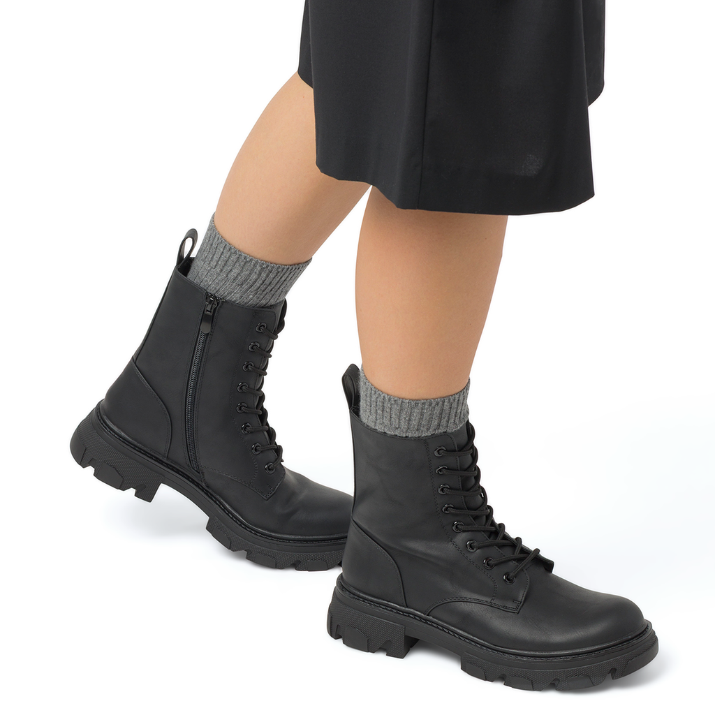 Anfibi neri da Donna con zip laterale Lora Ferres