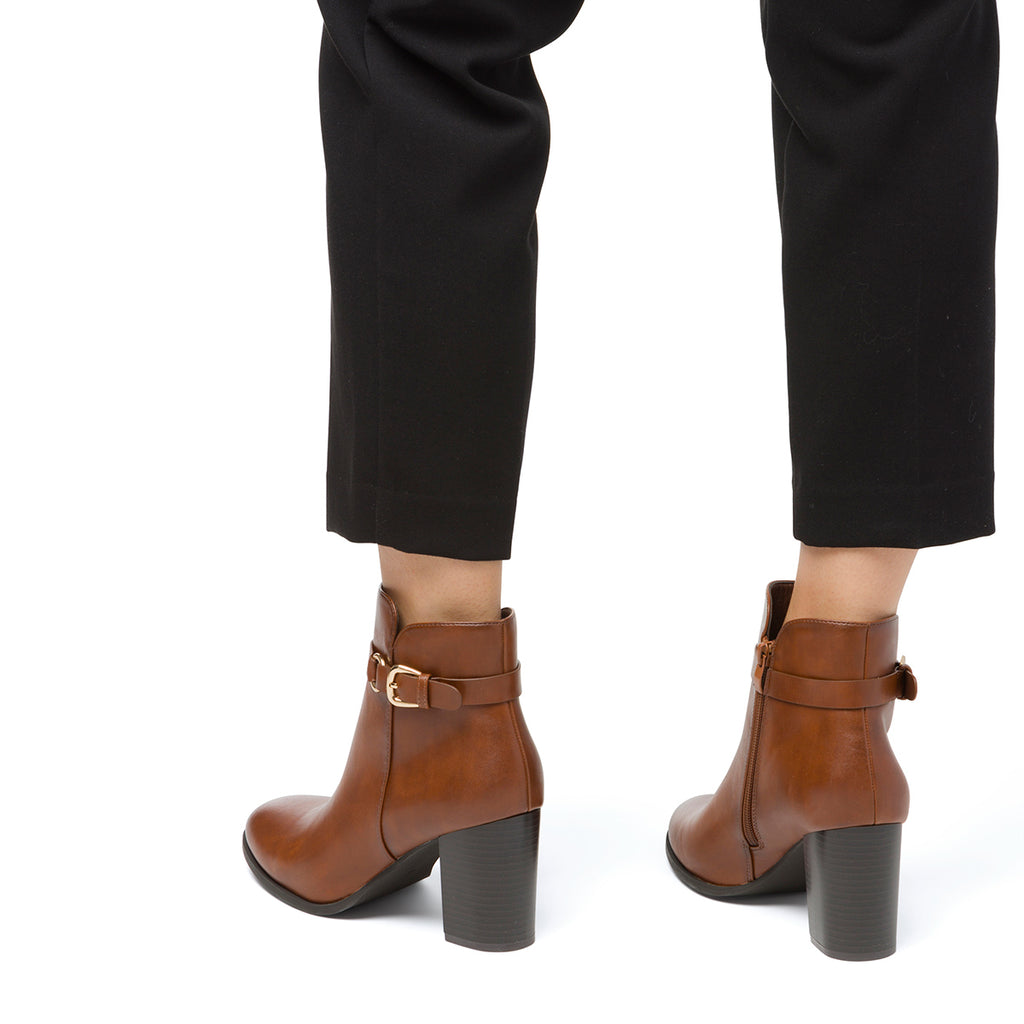 Stivaletti con tacco 8 cm da donna marroni Lora Ferres