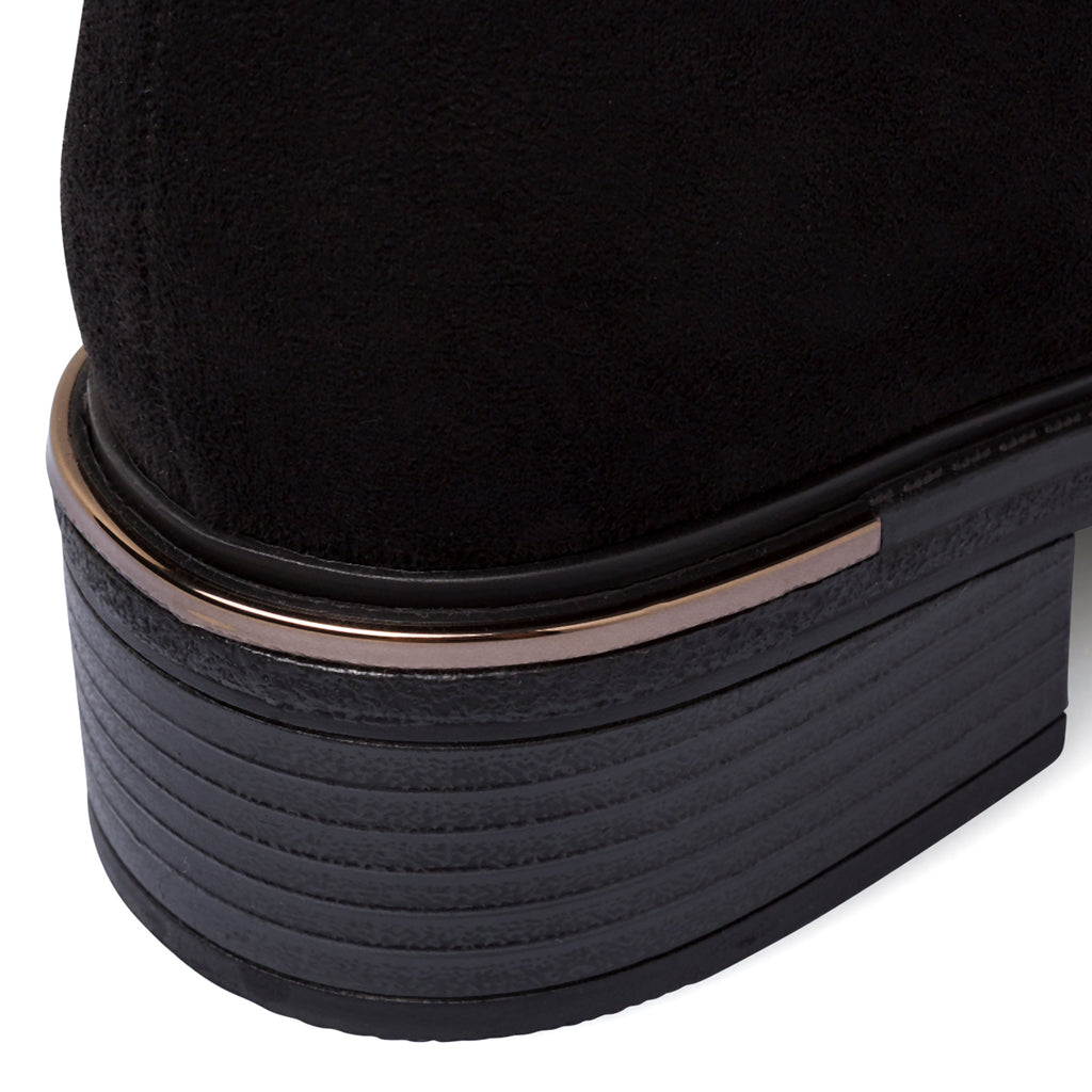 Stivali donna neri effetto scamosciato con dettaglio metallico Lora Ferres