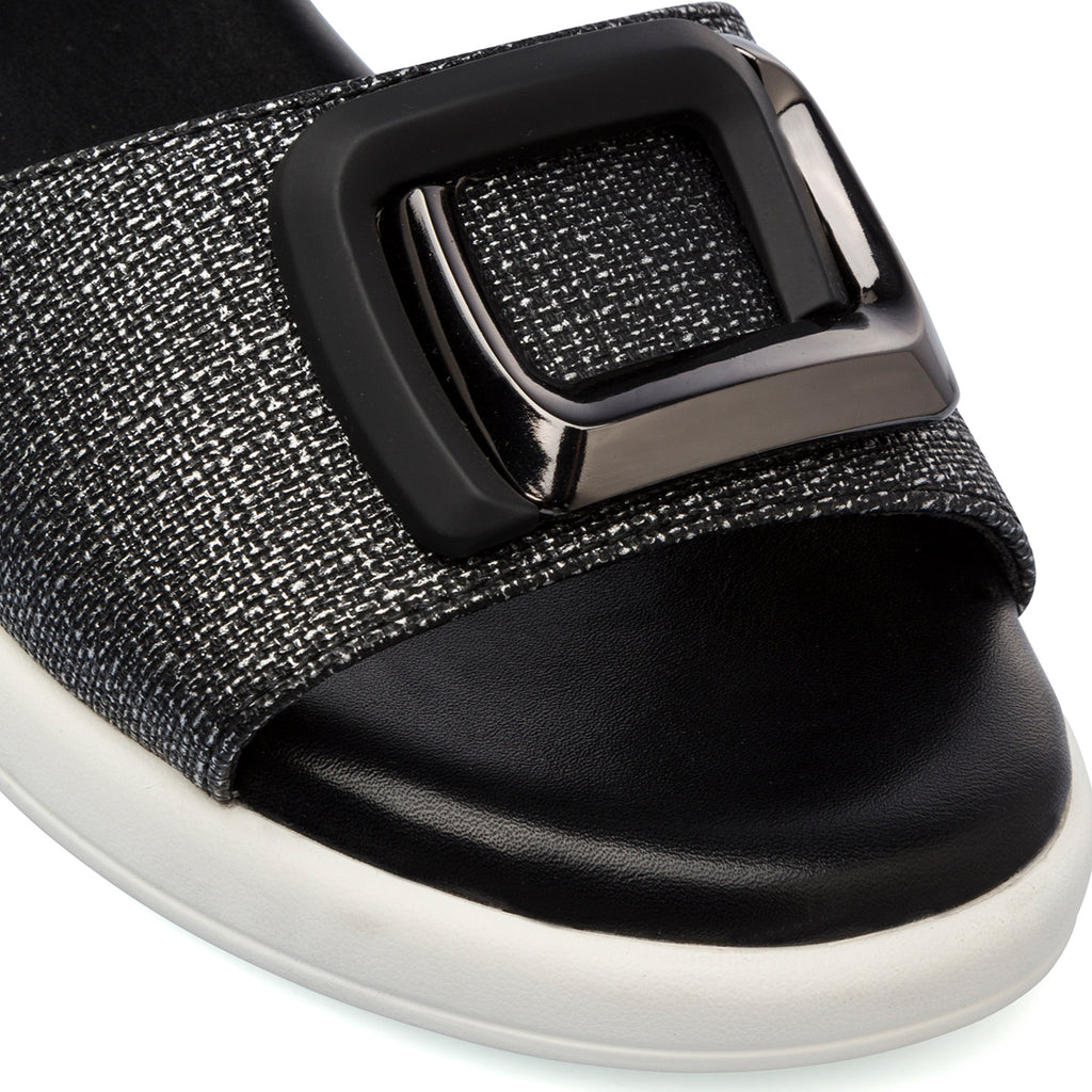 Sandali Comfort Neri da Donna con fibbia gioiello sulla tomaia P Soft