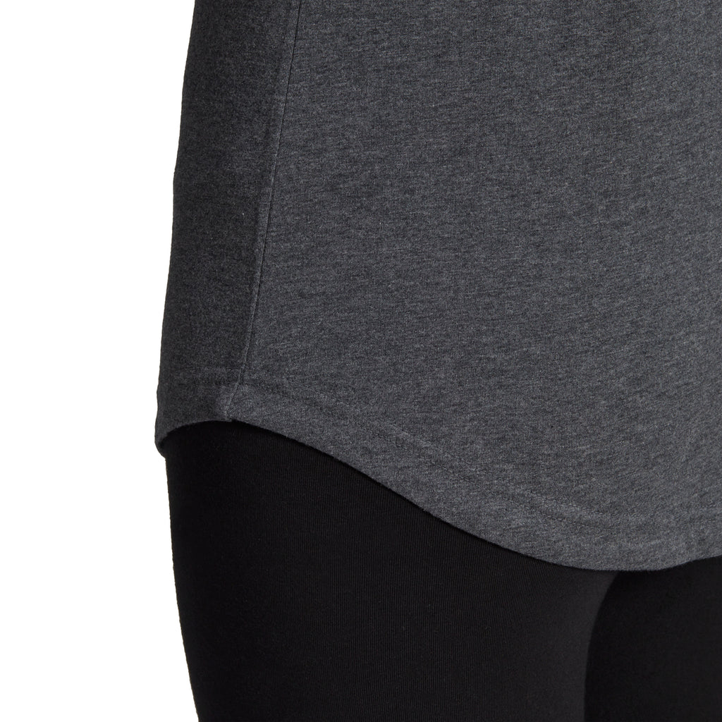 Canotta grigia da donna adidas LOUNGEWEAR Essentials Loose Logo