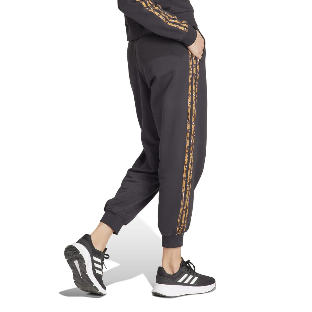 Pantaloni joggers neri da donna con strisce animalier adidas Essentials 3-Stripes Animal-Print 7/8