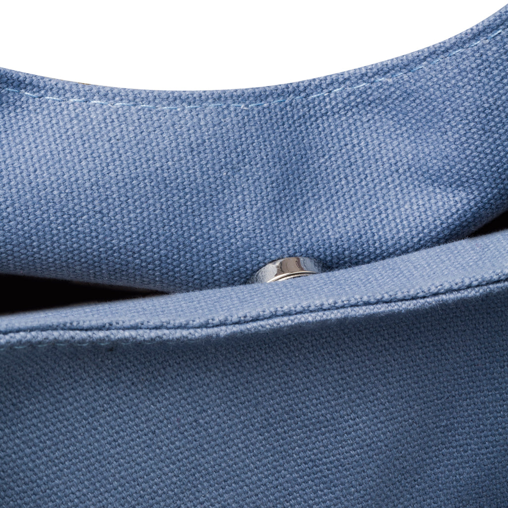 Borsa a spalla azzurra con paillettes Lora Ferres