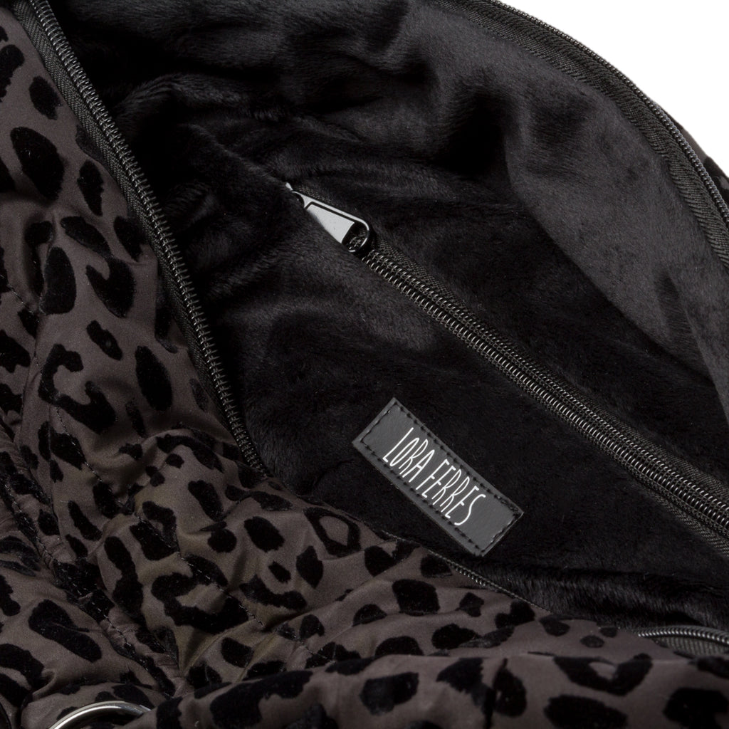 Borsa a spalla nera effetto animalier Lora Ferres