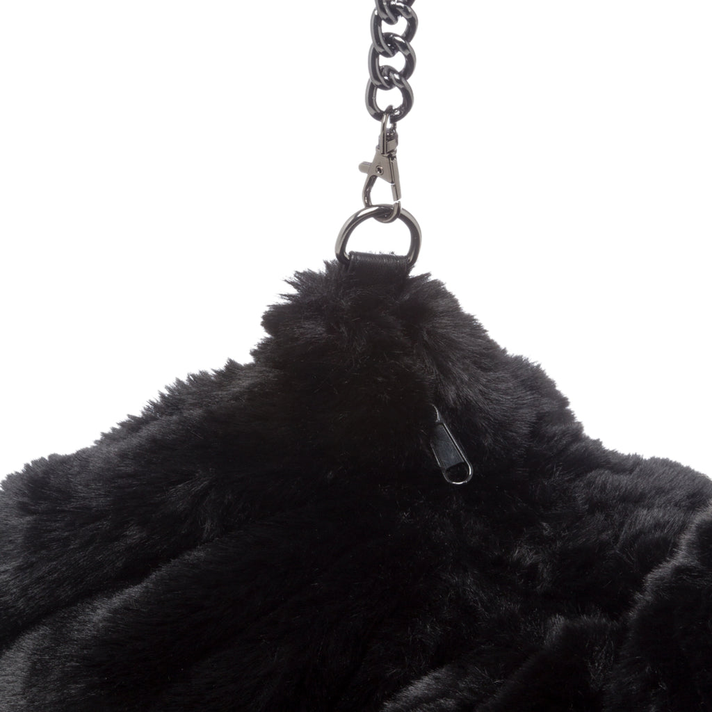 Borsa a spalla nera effetto pelliccia Lora Ferres