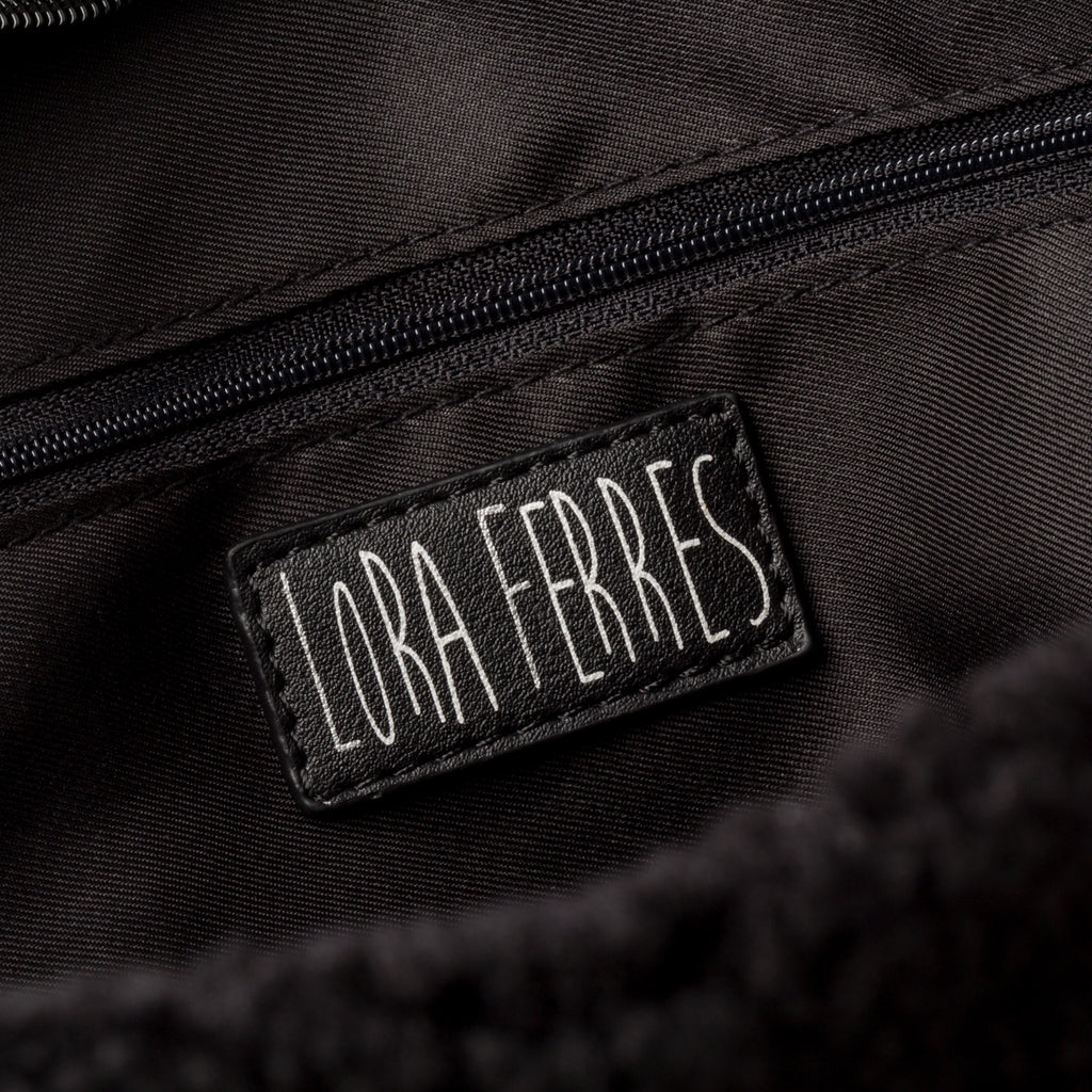 Borsa a spalla nera in tessuto Lora Ferres