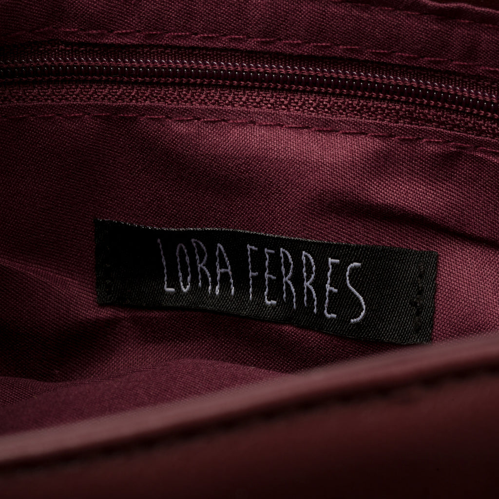Borsa a spalla bordeaux effetto trapuntato Lora Ferres