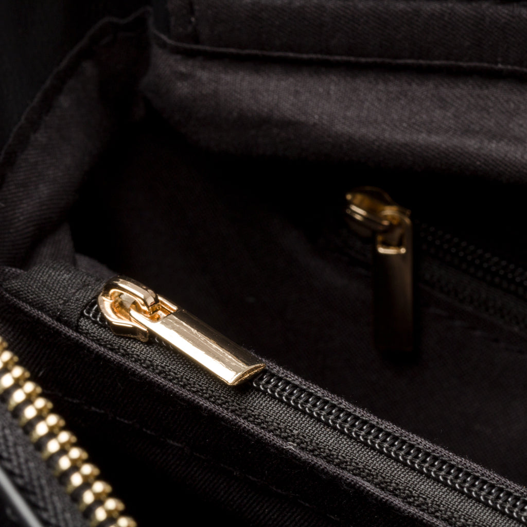 Borsa a spalla nera con tasche esterne Swish Jeans Tonya