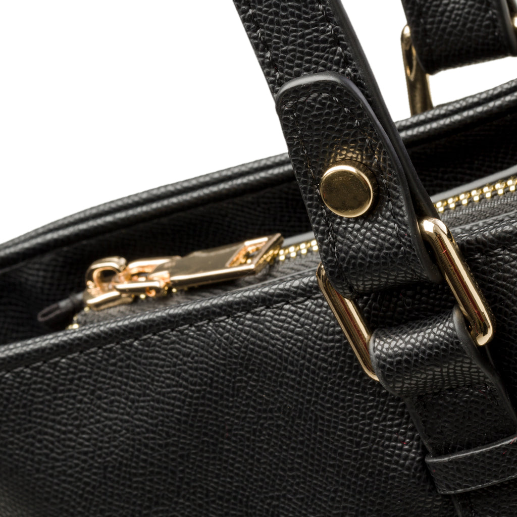 Borsa a spalla nera con logo in metallo Swish Jeans Scorpion