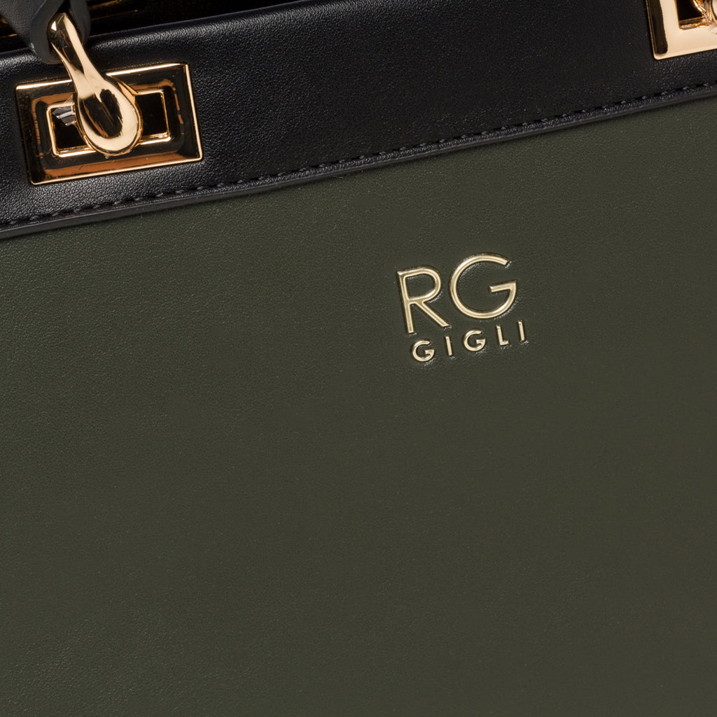 Borsa a spalla verde da donna con logo in metallo Romeo Gigli Blanche