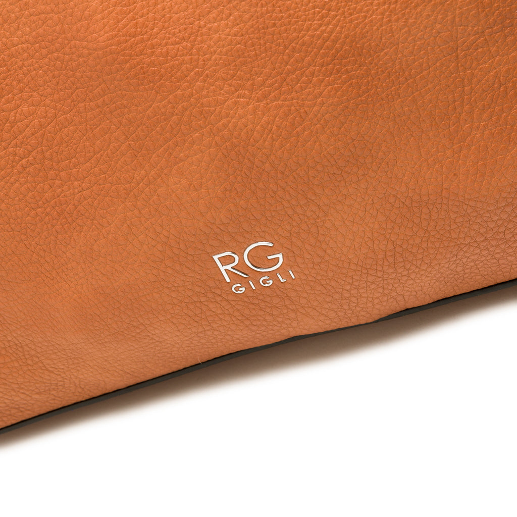 Borsa a spalla color cuoio effetto martellato Romeo Gigli Gherson