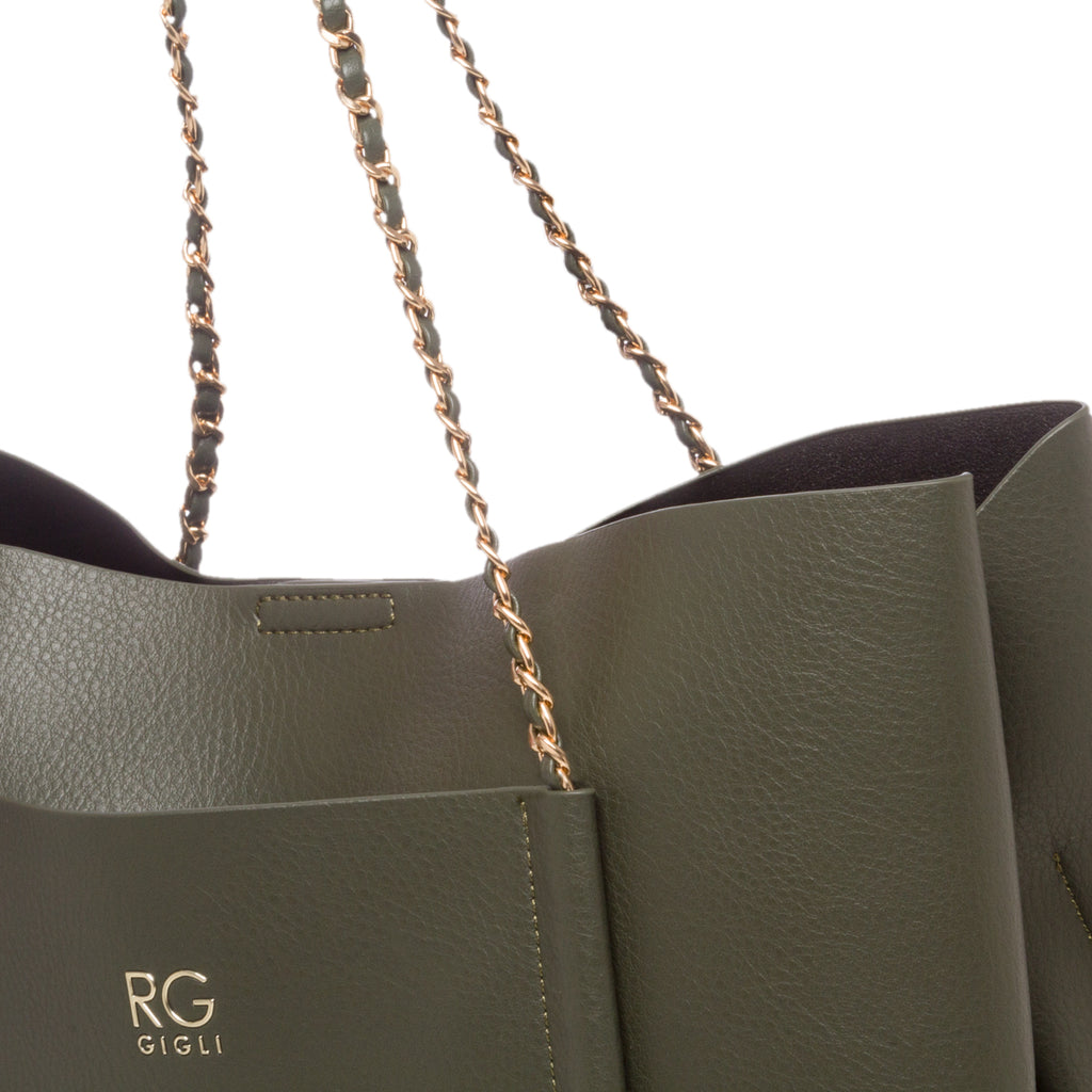 Borsa a spalla verde con manico in metallo Romeo Gigli Amber