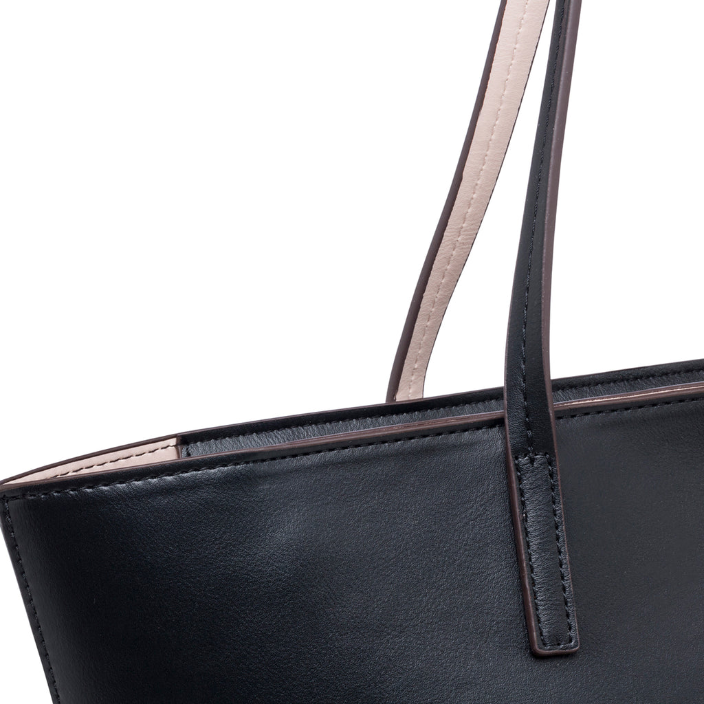 Borsa a spalla nera con logo in metallo Carrera Jeans Sally