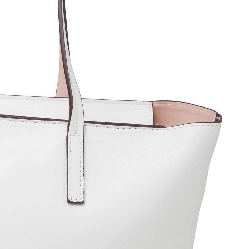 Borsa a spalla bianca con logo in metallo Carrera Jeans Sally