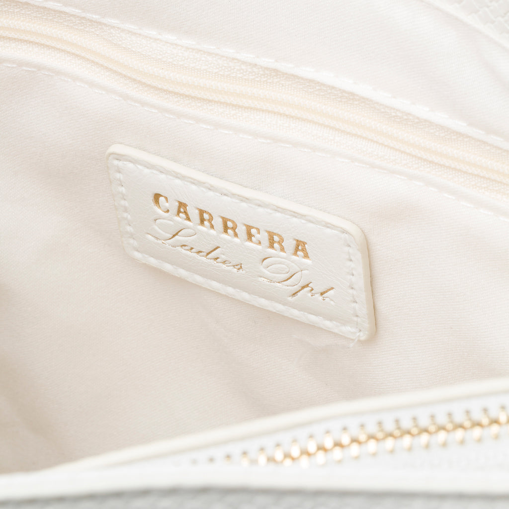 Borsa a spalla bianca con logo in metallo Carrera Jeans Annalise