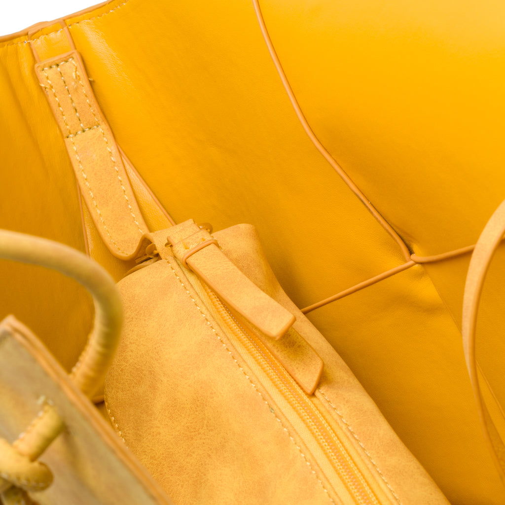 Borsa a spalla gialla effetto intrecciato Swish Jeans Ellis