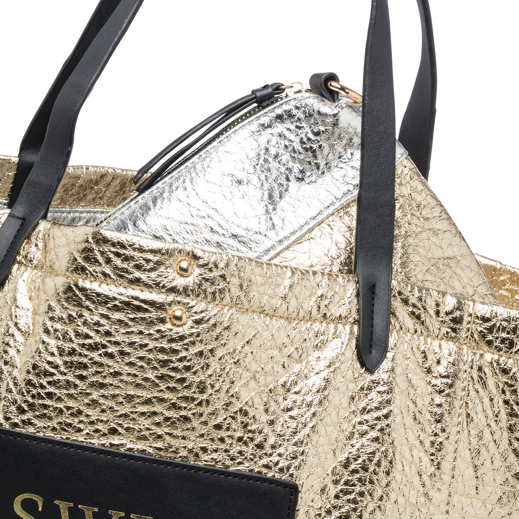 Borsa a spalla oro con maxi-logo Swish Jeans Mabel