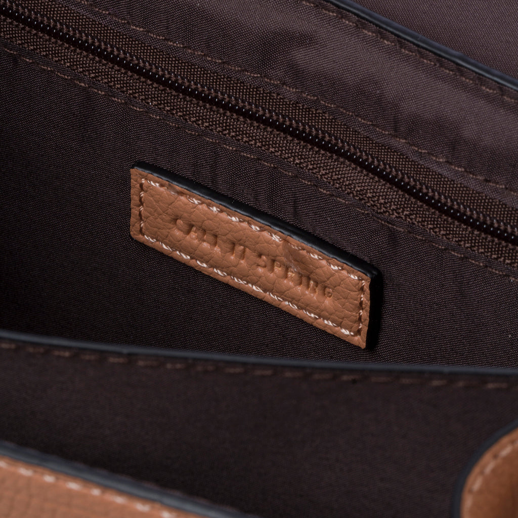 Borsa a mano rosa in pelle vegana con maxi-catena Call It Spring Rayah