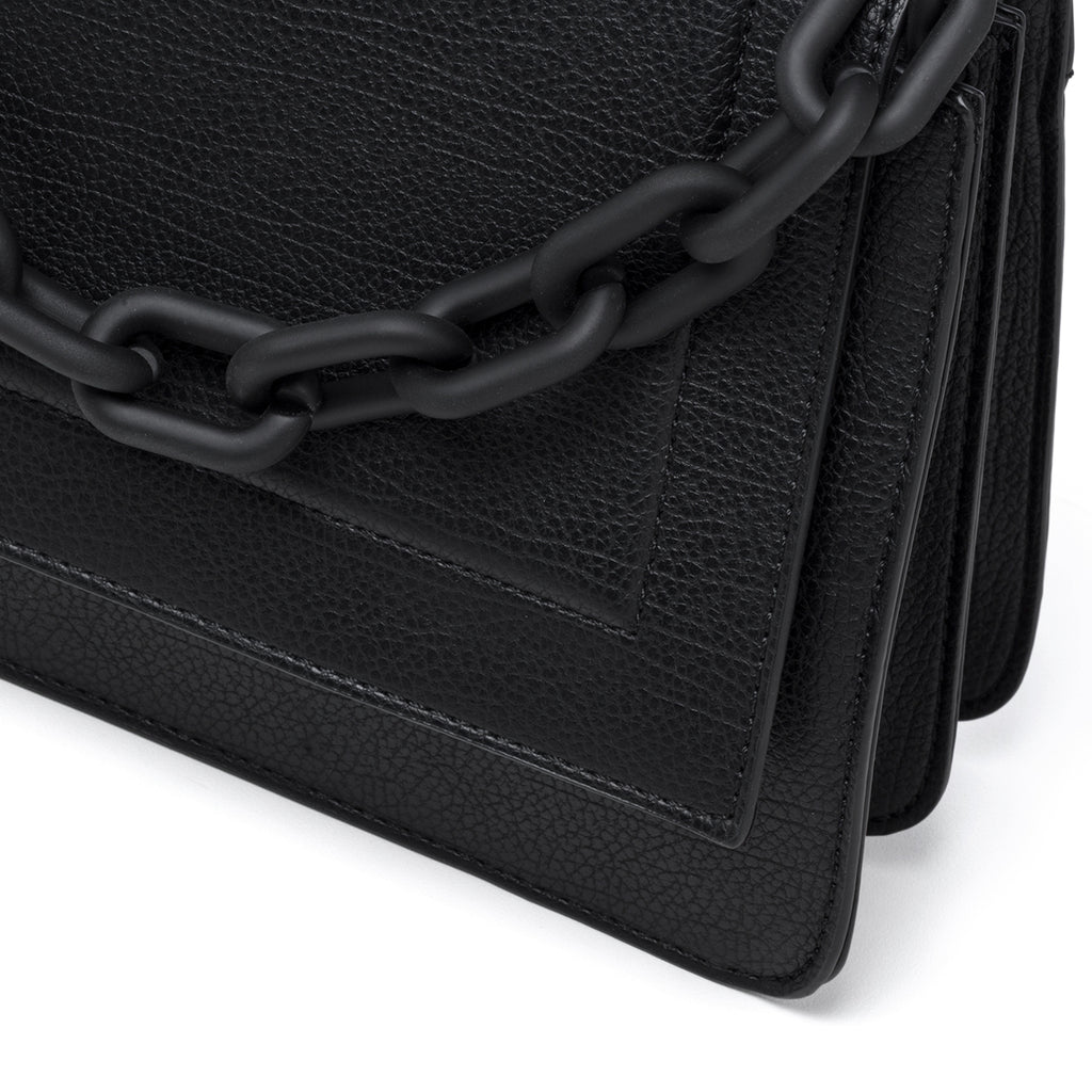 Borsa a mano nera in pelle vegana con maxi-catena Call It Spring Rayah