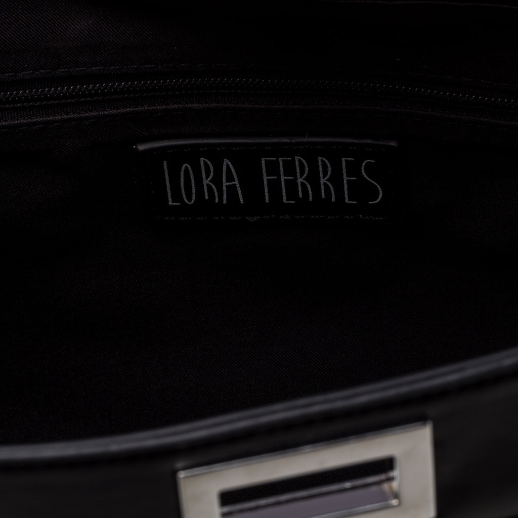 Borsa a spalla trapuntata nera da donna con manico a catena Lora Ferres