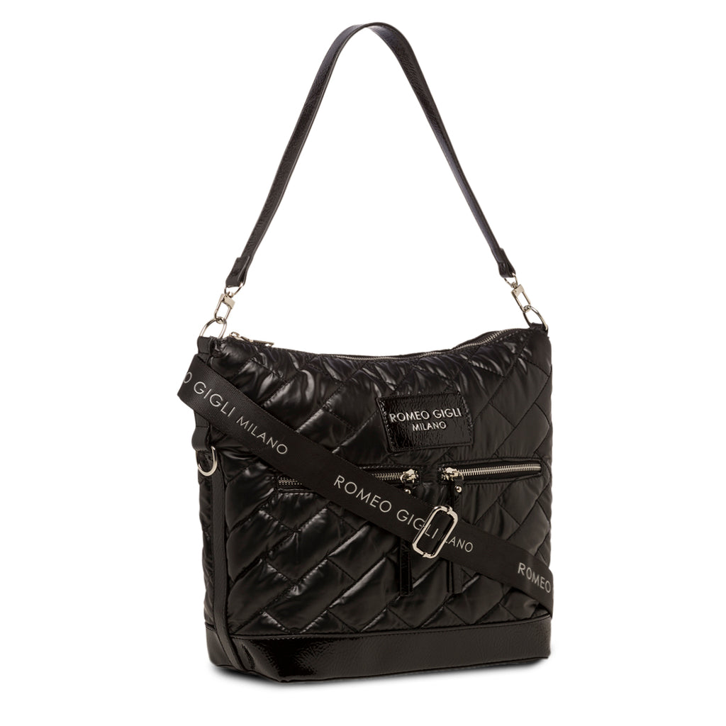 Borsa a spalla nera trapuntata da donna Romeo Gigli Milano Reagan