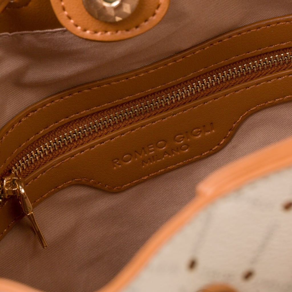 Borsa a spalla beige da donna con monogramma Romeo Gigli Milano Gama