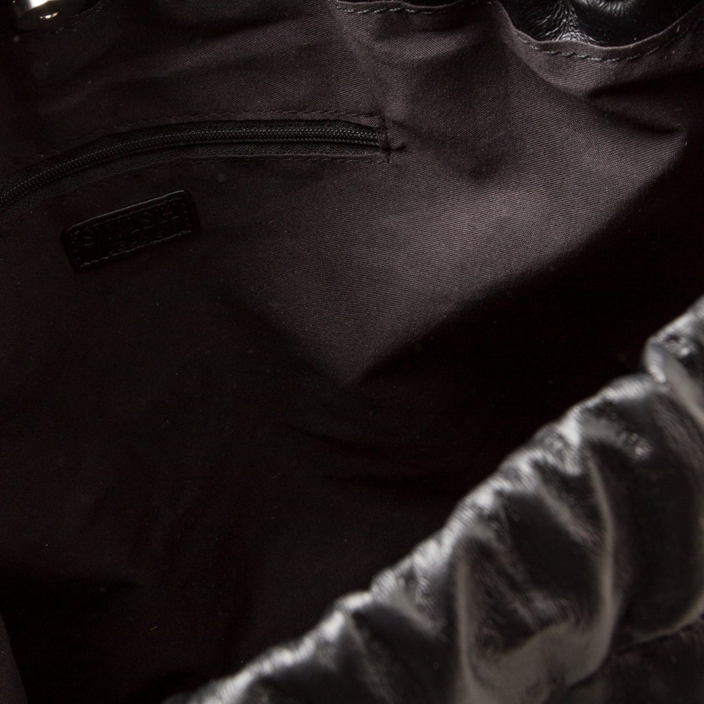 Borsa a spalla nera da donna con tasca frontale e logo argento Swish Jeans