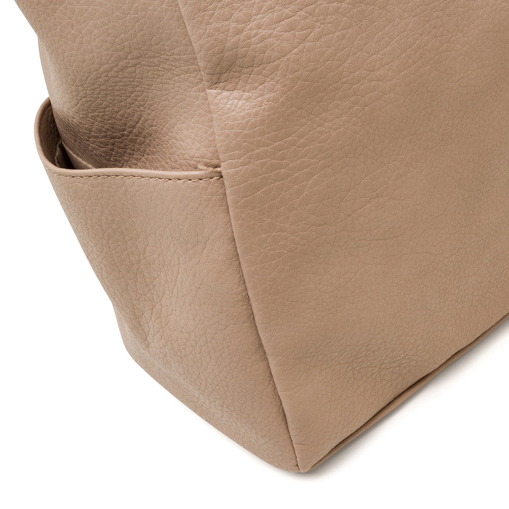Borsa a spalla taupe da donna con chiusura a zip Lora Ferres