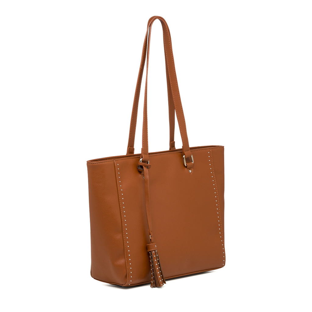 Borsa a spalla marrone da donna con borchiette Carriera Allie