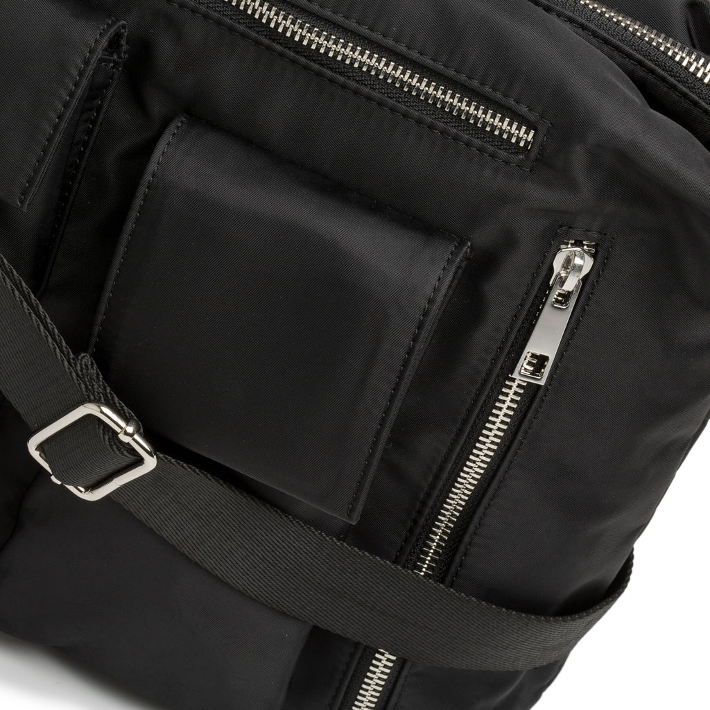 Borsa a mano nera con tasche esterne Lora Ferres