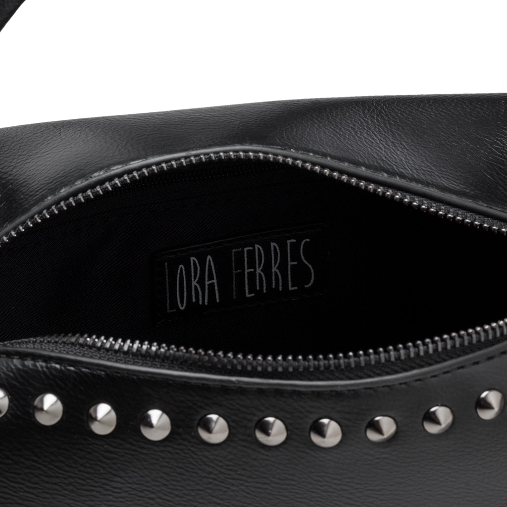Borsa a mano nera con borchie in metallo Lora Ferres