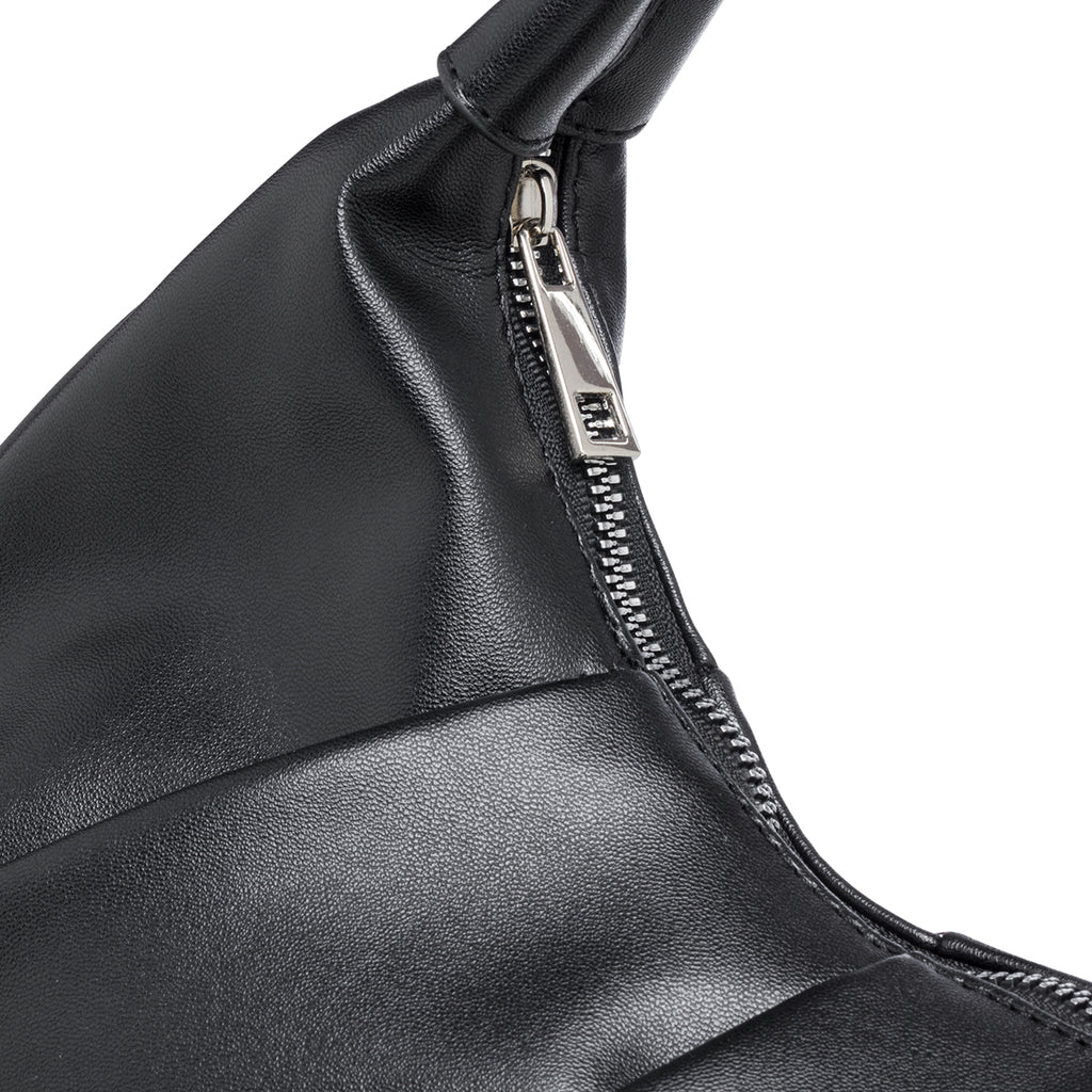 Borsa a mano nera effetto arricciato Lora Ferres