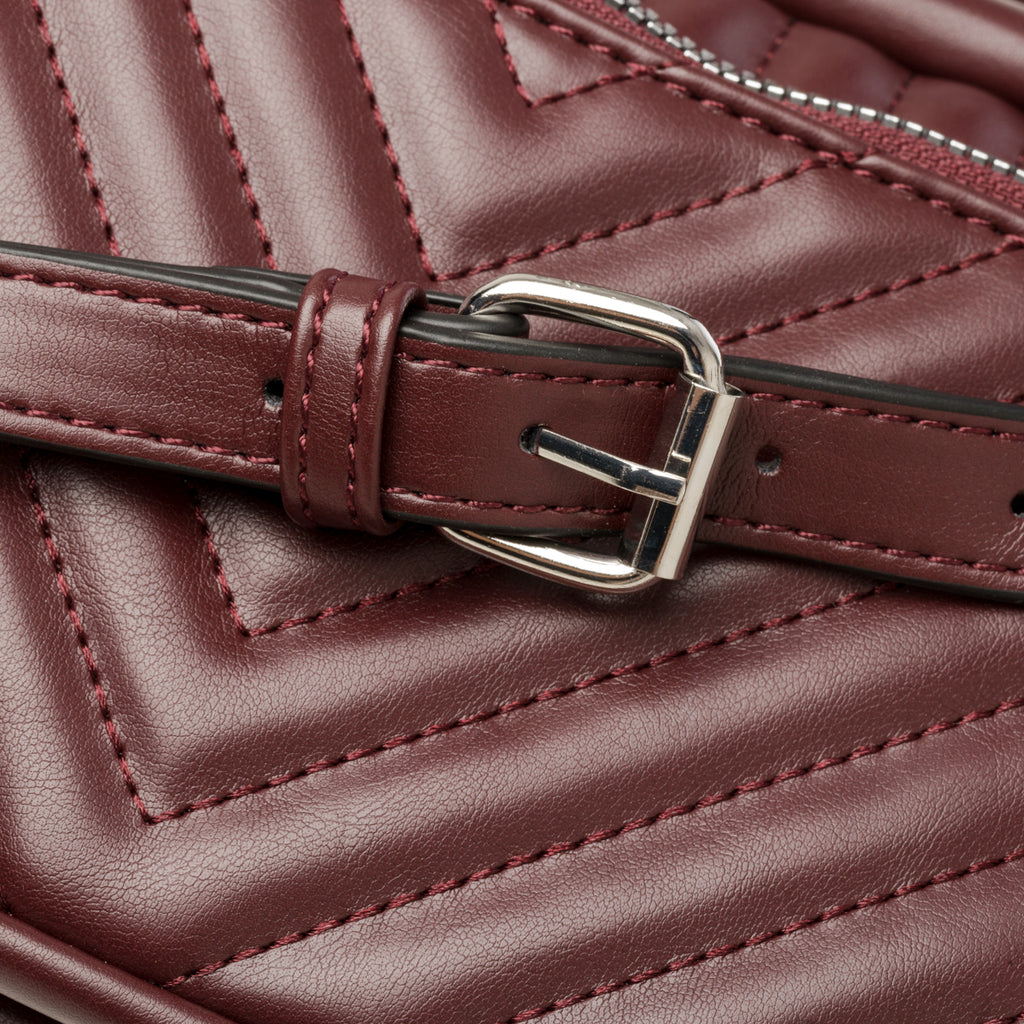 Borsa a tracolla bordeaux effetto trapuntato Lora Ferres