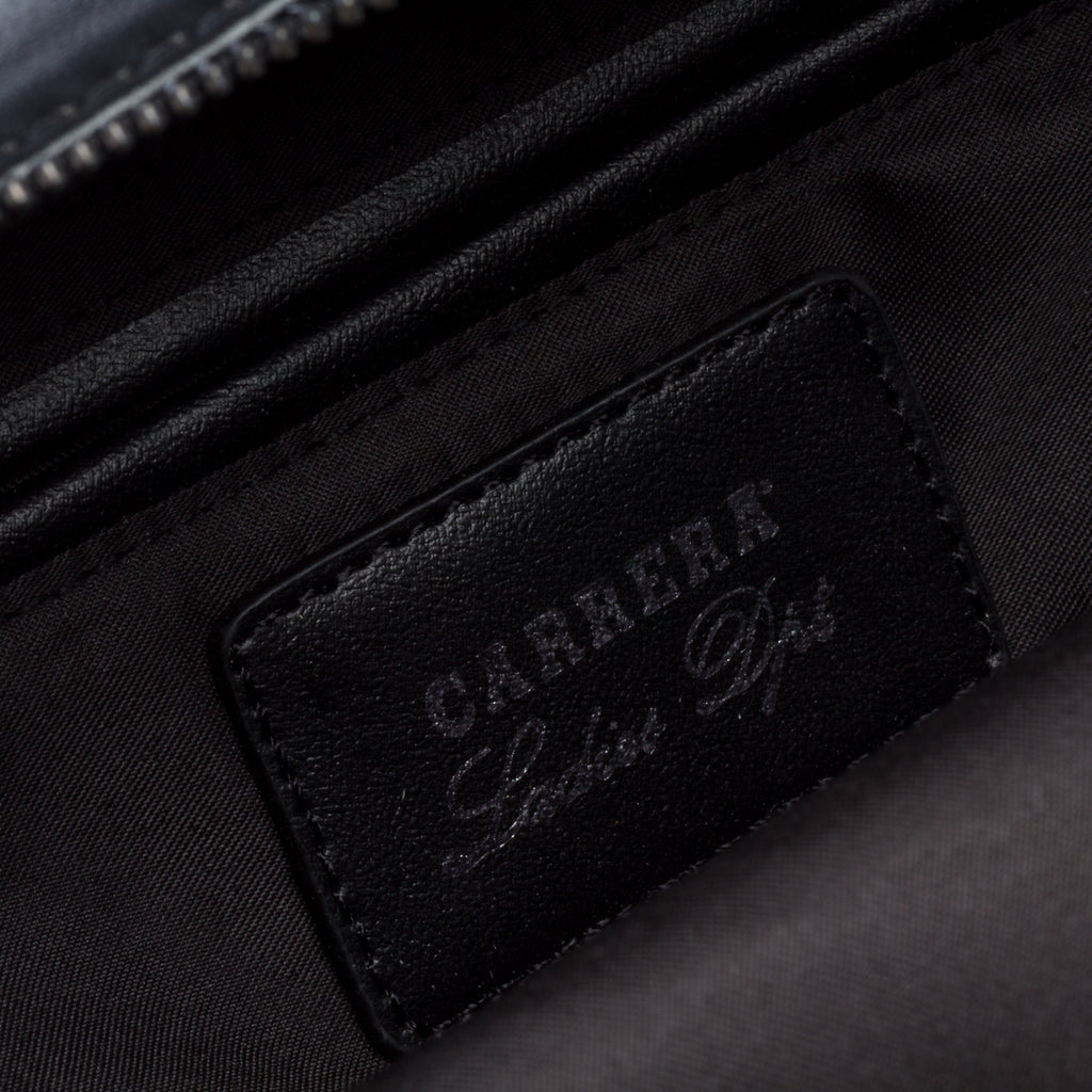 Borsa a tracolla nera con borchie Carrera Jeans Evelyn