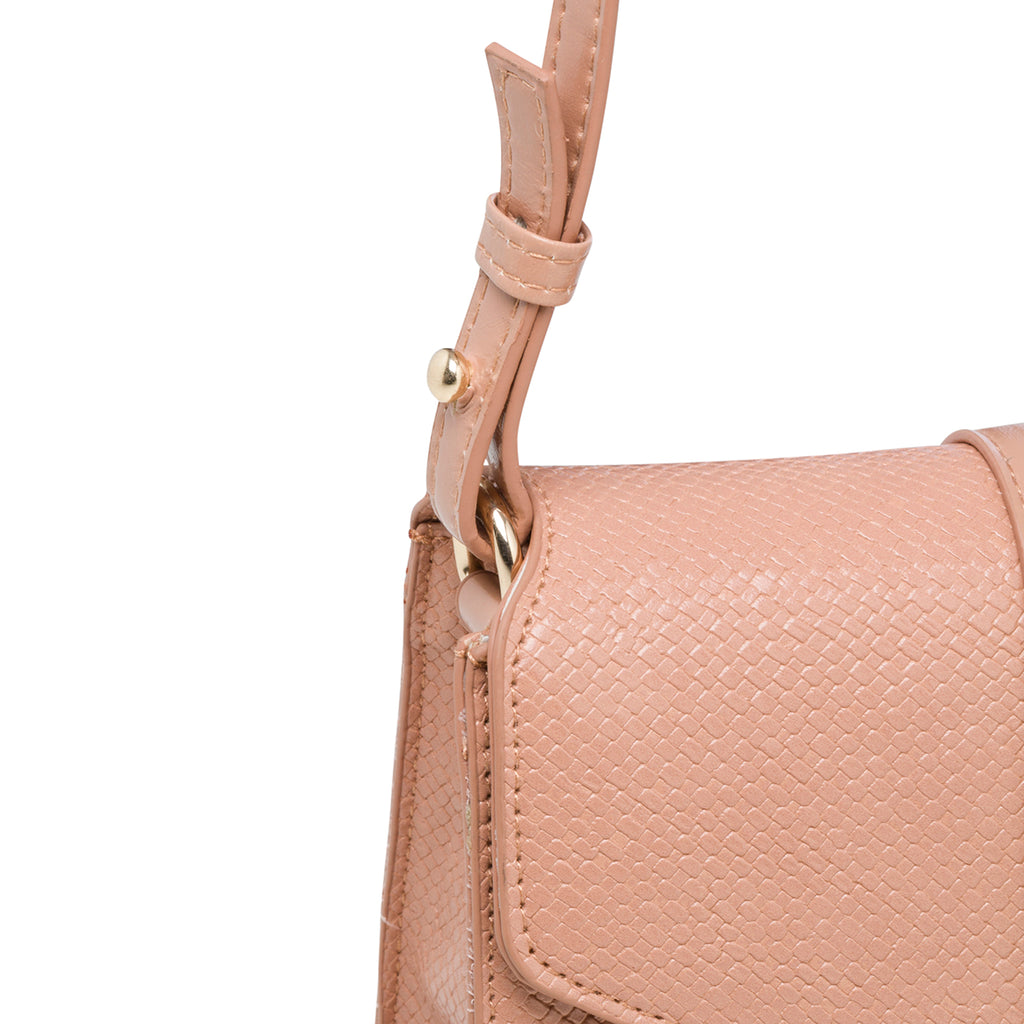 Borsa a tracolla color nude effetto intrecciato Carrera Jeans Annalise
