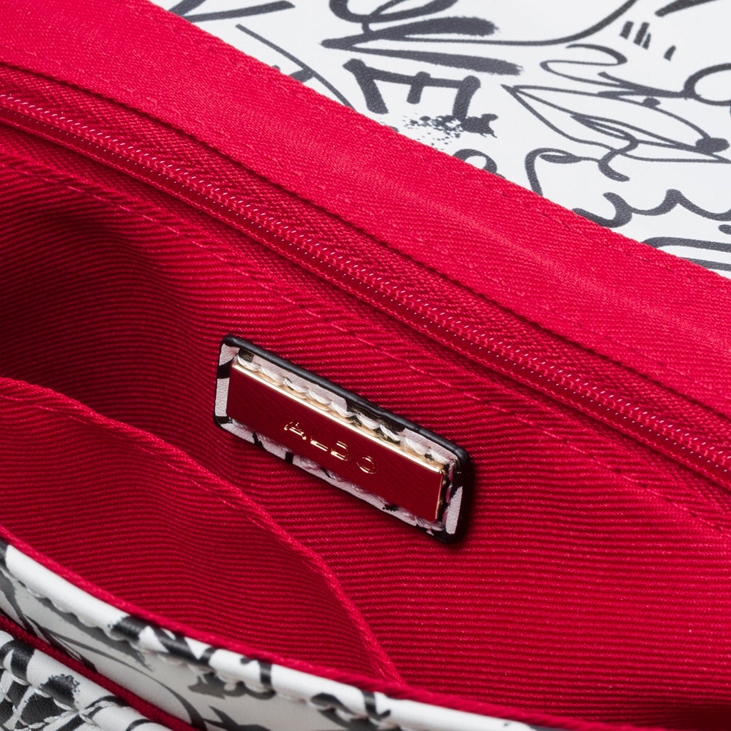 Borsa a tracolla bianca trapuntata con stampa a contrasto ALDO Lovenne