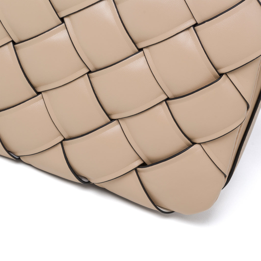 Borsa a tracolla beige in pelle vegana effetto intrecciato Call It Spring Crisscross