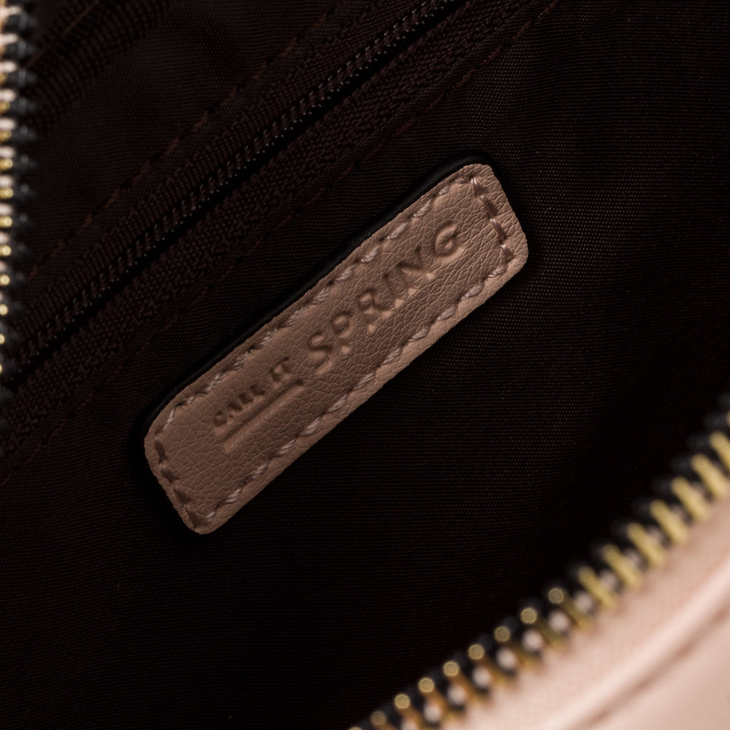 Borsa a tracolla rosa da donna in pelle vegana trapuntata Call It Spring Opall