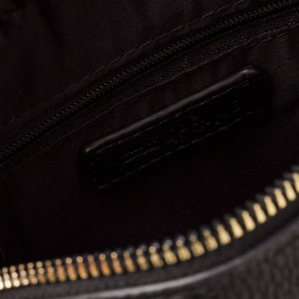 Borsa a tracolla nera da donna in pelle vegana martellata Call It Spring Trinket