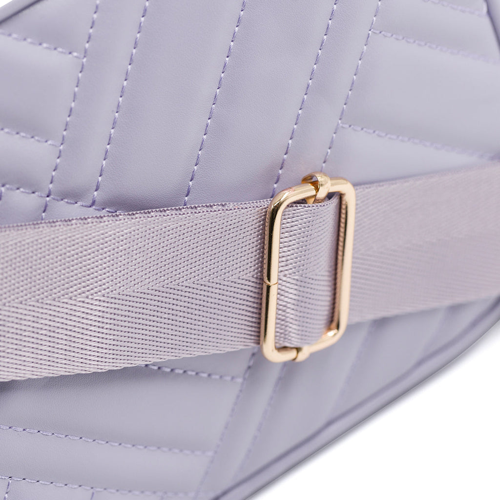 Borsa a tracolla lilla trapuntata da donna Lora Ferres