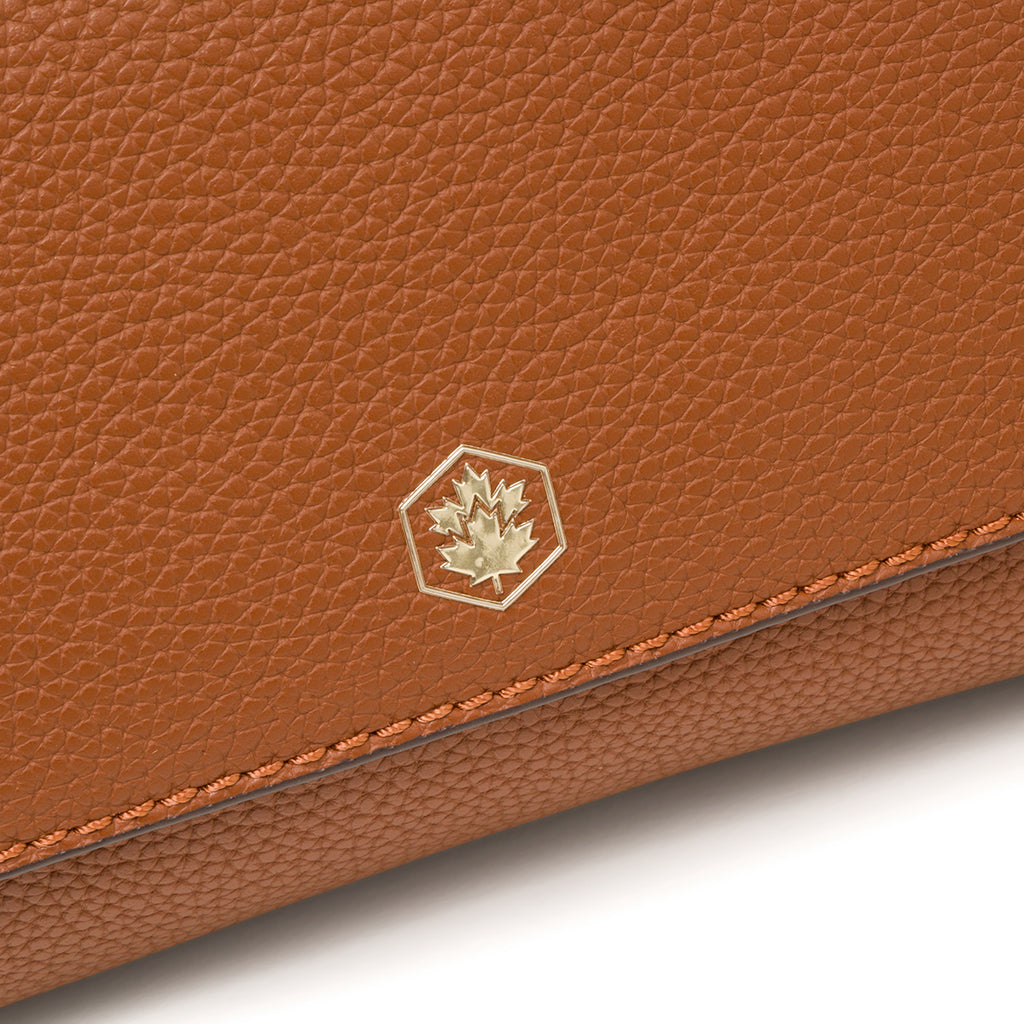 Borsa a tracolla marrone da donna con chiusura a bottone Lumberjack Diana