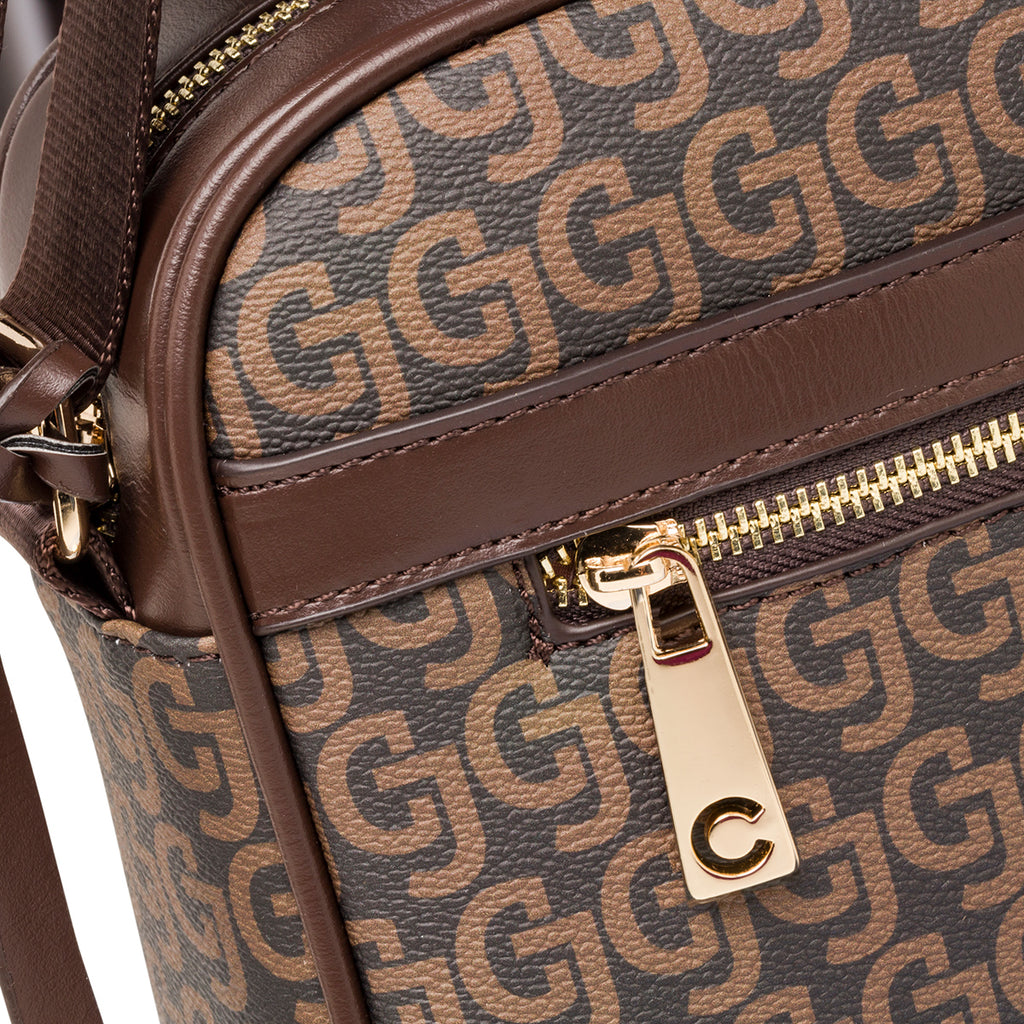 Borsa a tracolla marrone da donna con zip e monogramma Carrera Audrey