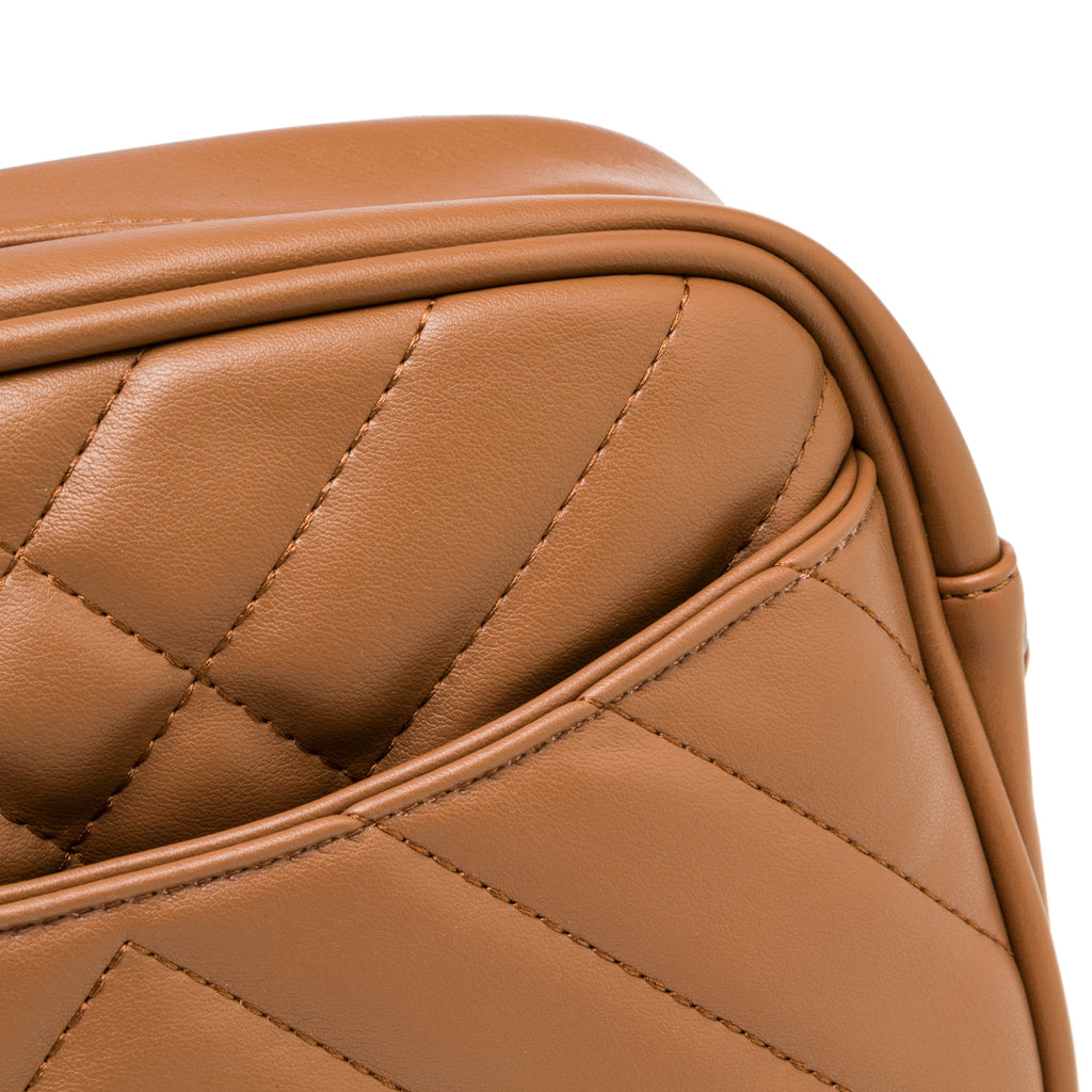 Borsa a tracolla marrone trapuntata da donna Lora Ferres